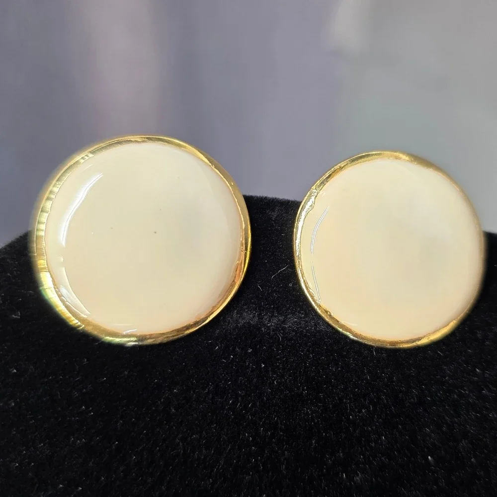 Clip On Earrings Cream Enamel Gold Tone Round Button Retro 1980s